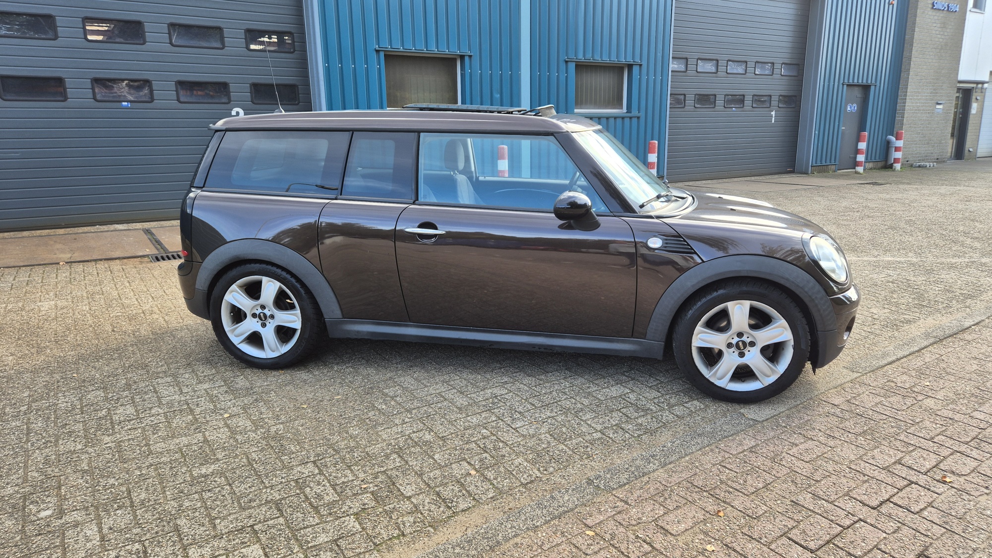 MINI  CLUBMAN foto 3