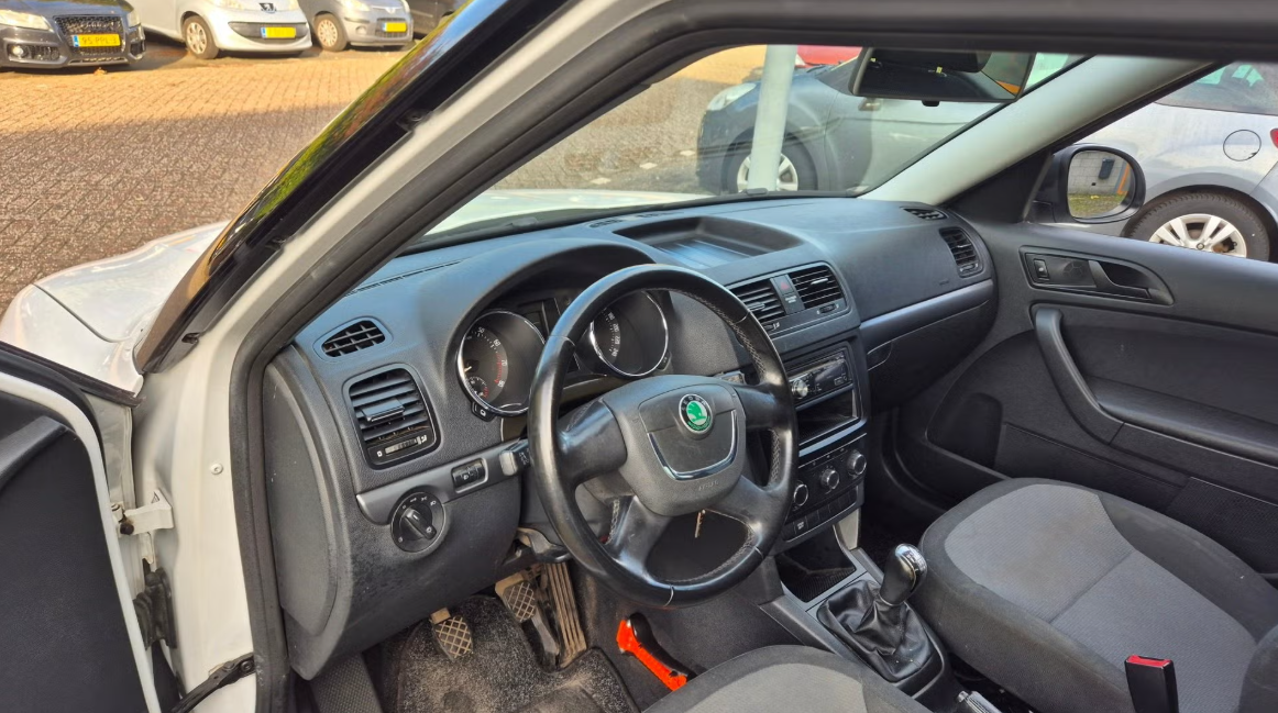 Skoda Yeti 1.2 TSI Active Plus (Eerste Eigenaar.) foto 10